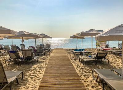 What's the typical weather like in Sunny Beach?